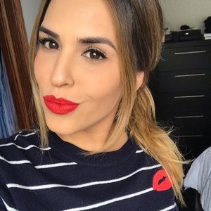 Meet your Posher, Claudia